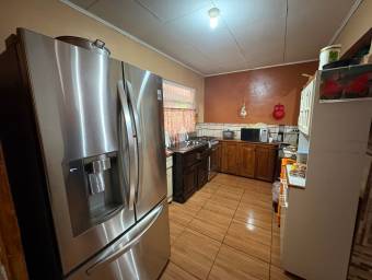 Venta de propiedad con 8 apartamentos independientes #26-974 GS