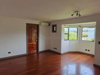 Venta de casa de lujo en la Guácima #27-603 GS