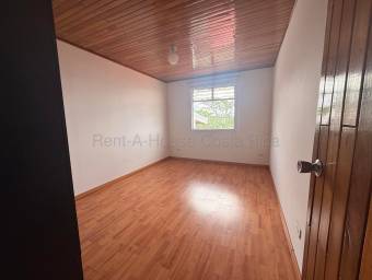 Alquiler de casa de 5 dormitorios con vistas a las montañas y miniapartamento #27-600 GS