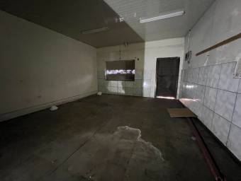 Venta de local comercial de 3 niveles en San Rafael Arriba #27-678 GS, $ 460,000, 3, San José, Desamparados