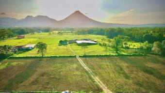 Venta de Lote en San Carlos-La Fortuna. RAH 27-741