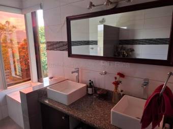 Venta de Casa en ULLOA-Heredia. RAH 27-736 Venta de Casa en ULLOA-Heredia. RAH 27-736