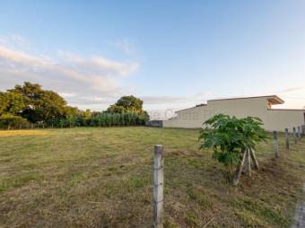 Venta de Lote en Mercedes Sur, Heredia. RAH 27-739