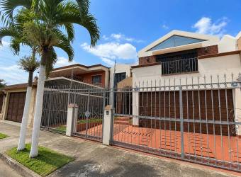 Se vende casa con uso de suelo mixto o comercial en freses curridabat , ₡ 197,000,000, 4, San José, Curridabat Se vende casa con uso de suelo mixto o comercial en freses curridabat , ₡ 197,000,000, 4, San José, Curridabat