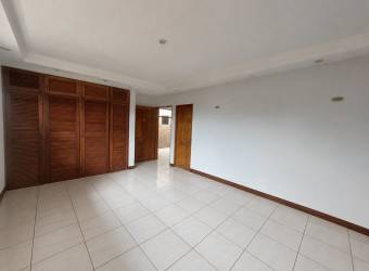 Se vende casa con uso de suelo mixto o comercial en freses curridabat , ₡ 197,000,000, 4, San José, Curridabat Se vende casa con uso de suelo mixto o comercial en freses curridabat , ₡ 197,000,000, 4, San José, Curridabat
