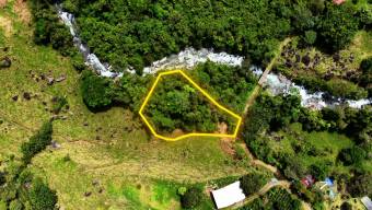 VENTA DE LOTE RESIDENCIAL DE 2.000 M2 FRENTE AL RIO PEÑAS BLANCAS EN SANTA ELENA, PEREZ ZELEDON