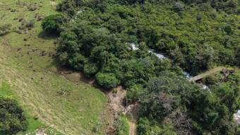 VENTA DE LOTE RESIDENCIAL DE 2.000 M2 FRENTE AL RIO PEÑAS BLANCAS EN SANTA ELENA, PEREZ ZELEDON VENTA DE LOTE RESIDENCIAL DE 2.000 M2 FRENTE AL RIO PEÑAS BLANCAS EN SANTA ELENA, PEREZ ZELEDON