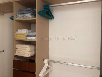 Se alquila apartamento en Santa Ana San José 27-848