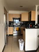 Se alquila apartamento en Santa Ana San José 27-848