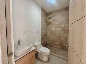 Se alquila apartamento en Santa Ana San José 27-851