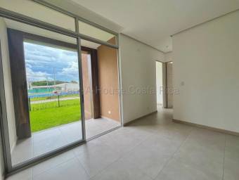 Se alquila apartamento en Santa Ana San José 27-851