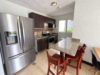 Se vende apartamento en San Rafael Alajuela 27-863