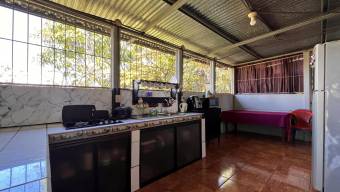 VENTA DE CASA CON LOTE DE 3.494 M2 EN TRES RIOS DE VOLCAN, BUENOS AIRES DE PUNTARENAS