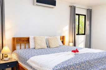 Casa Amueblada de 4 Habitaciones con Piscina Privada