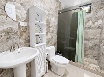 Casa Amueblada de 4 Habitaciones con Piscina Privada