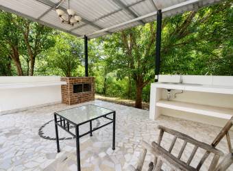 Casa Amueblada de 4 Habitaciones con Piscina Privada