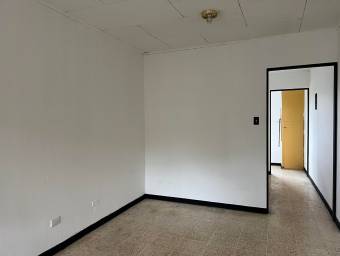 Venta de residencial con 2 casas y 9 apartamentos #27-645 GS