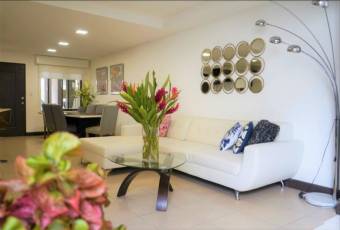 Venta de casa moderna con terraza en condominio #25-1434 GS