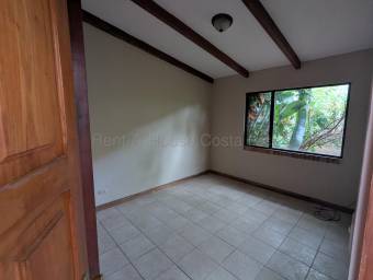 Venta de casa de un nivel con excelentes vistas en Alto de Las Palomas, Escazú #27-406 GS