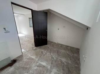 Venta de Propiedad Comercial y Residencial 2 LOCALES Y 2 APTOS en San Rafael de Escazú. RAH 27-870