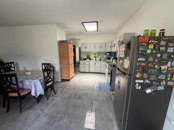 Venta de Propiedad Comercial y Residencial 2 LOCALES Y 2 APTOS en San Rafael de Escazú. RAH 27-870