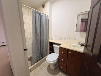 Venta de apartamento con vista al lago en San Rafael #27-484 GS