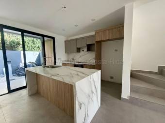 Alquiler de Moderno Apartamento DUPLEX en ULLOA-Heredia. RAH 27-867