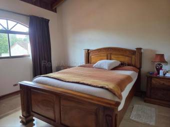 Venta de Exclusiva Casa de Lujo en Granadilla, Curridabat / Mls. 27-97 OFC JB