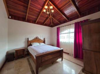 Venta de Exclusiva Casa de Lujo en Granadilla, Curridabat / Mls. 27-97 OFC JB