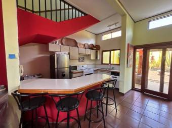 VENTA DE CASA CON APARTAMENTO  BARRIO ARANJUEZ