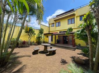 VENTA DE CASA CON APARTAMENTO  BARRIO ARANJUEZ