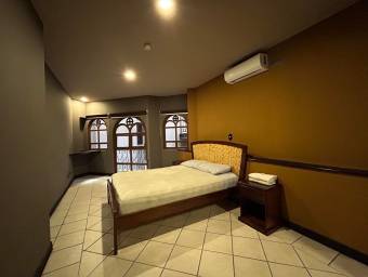 Venta de hotel en funcionamiento en Alajuela Centro #25-180 GS