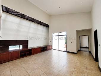 Venta de casa de lujo en exclusivo condominio de Ciudad Colón #27-325 GS