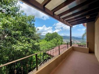Venta de casa de lujo en exclusivo condominio de Ciudad Colón #27-325 GS