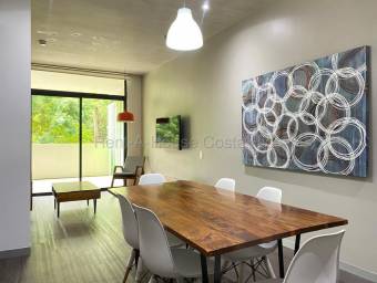 Se alquila apartamento en Santa Ana San José 27-585