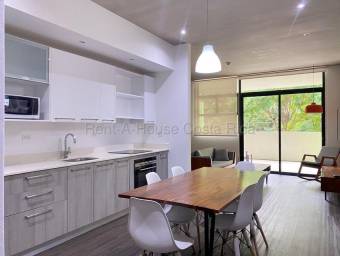 Se alquila apartamento en Santa Ana San José 27-585
