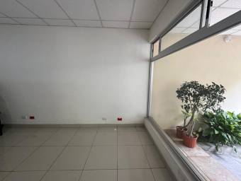 Se vende local comercial en Anselmo Llorente Tibás 26-315, $ 700,000, 8, San José, Tibás Se vende local comercial en Anselmo Llorente Tibás 26-315, $ 700,000, 8, San José, Tibás