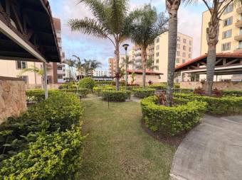 Venta de Apartamento en Condominio Vista Real-CONCASA, Alajuela. RAH 27-889
