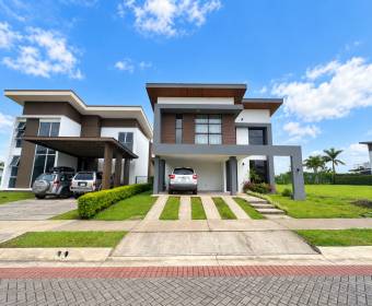 3-bedroom house for rent in Ciudad Hacienda Los Reyes, Las Mesetas gated community, La Guácima, Alaj