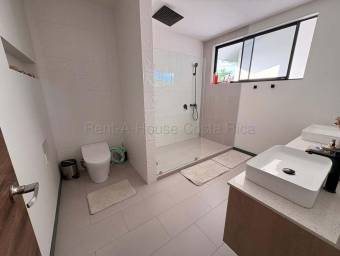 Venta de casa contemporánea de lujo en La Guácima #26-2257 GS