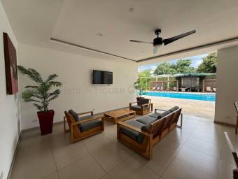 Se alquila apartamento en Pozos Santa Ana 27-754
