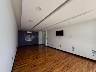 Se alquila apartamento en Pozos Santa Ana 27-754