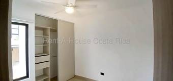 Se alquila casa en Escazú San José 27-815