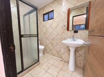 Venta de Casa en El Coyol de Alajuela. RAH 27-897