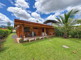 Venta de Lote con Casa estilo Cabaña en San Ramón de Alajuela. RAH 27-893 Venta de Lote con Casa estilo Cabaña en San Ramón de Alajuela. RAH 27-893