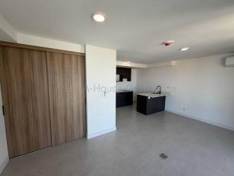 Se alquila apartamento en Mata Redonda San José 27-895