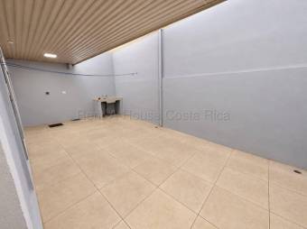 Venta de Casa en Montecillos de Alajuela. RAH 27-900