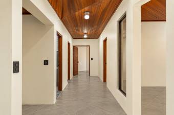 COMMERCIAL SPACE FOR RENT IN DOWNTOWN SANTA CRUZ
