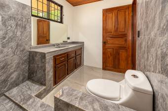 COMMERCIAL SPACE FOR RENT IN DOWNTOWN SANTA CRUZ