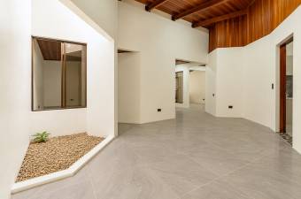 COMMERCIAL SPACE FOR RENT IN DOWNTOWN SANTA CRUZ